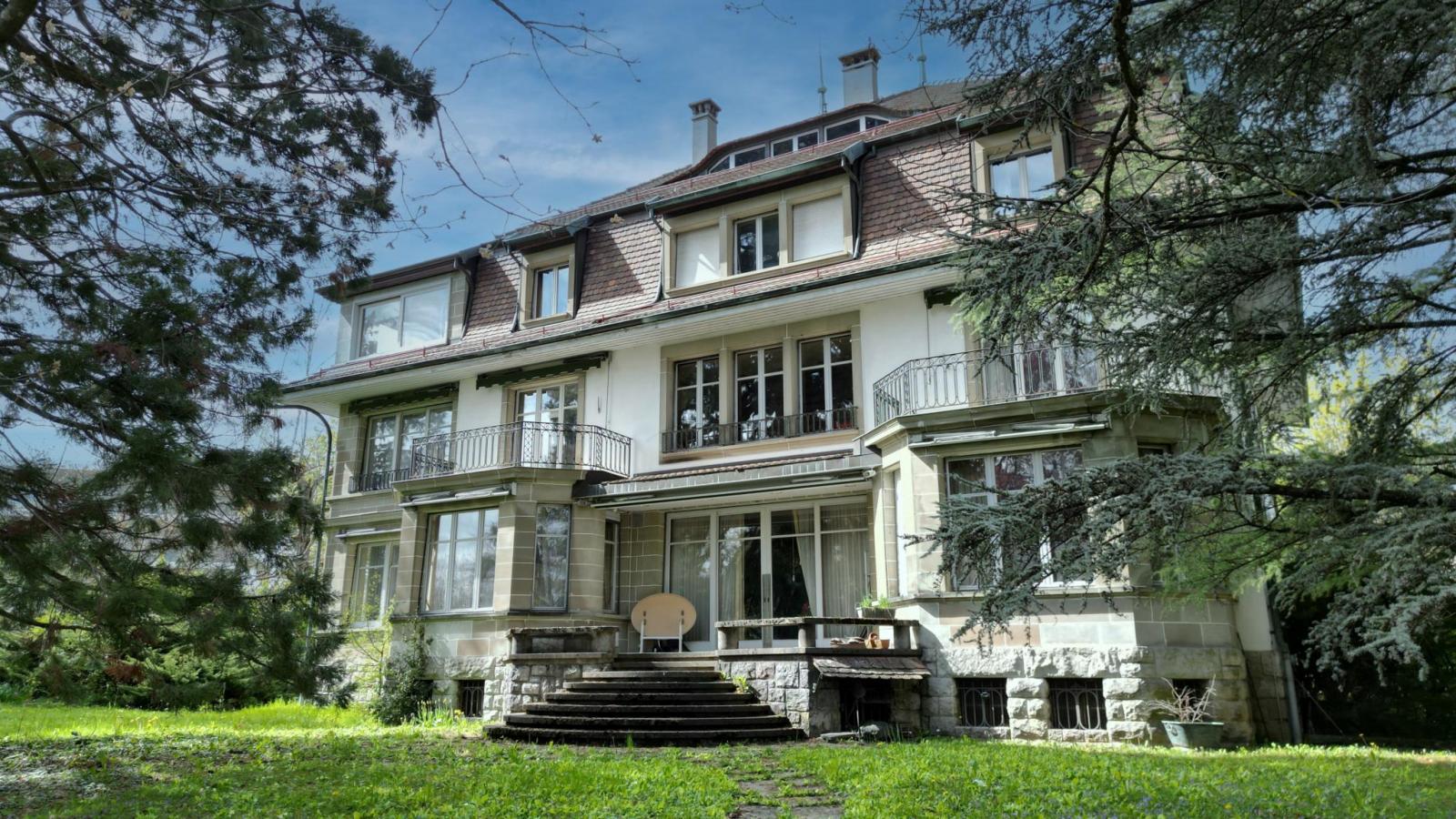 Somptueuse maison de maître au coeur d'un parc centenaire