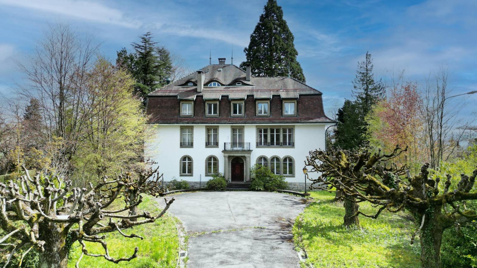 Somptueuse maison de maître au coeur d'un parc centenaire